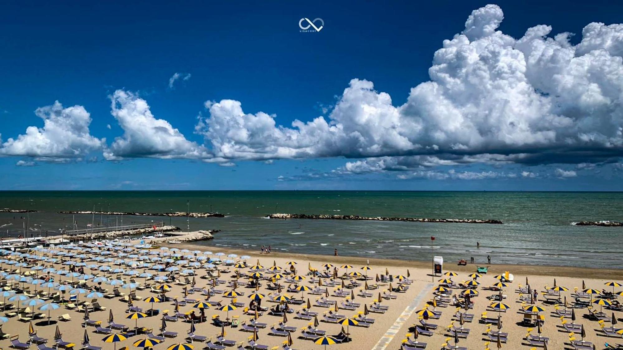Hotel Acquamarina Viserba Rimini Kültér fotó