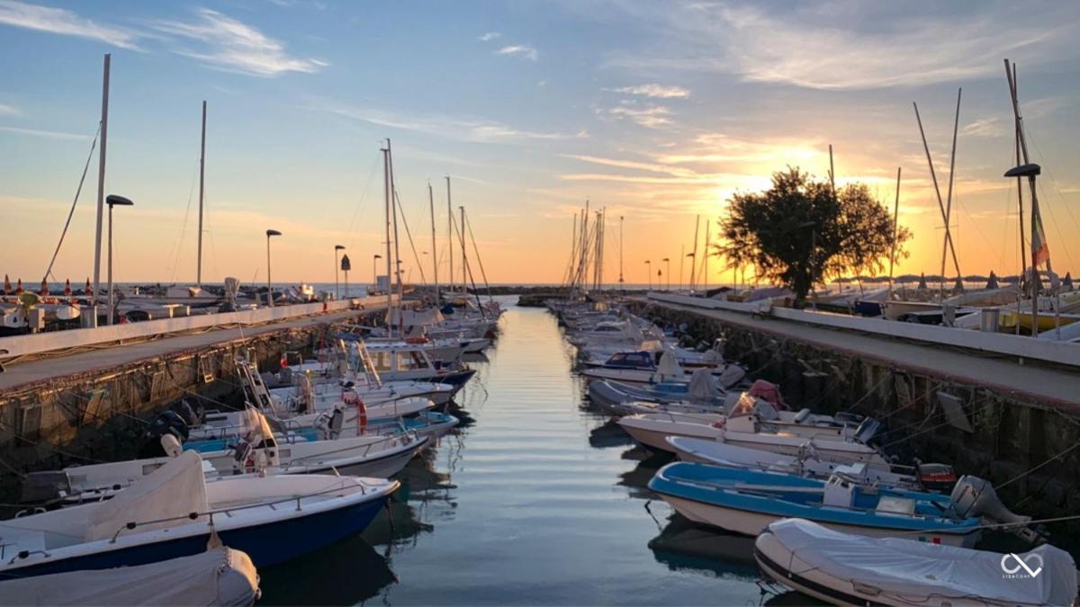 Hotel Acquamarina Viserba Rimini Kültér fotó
